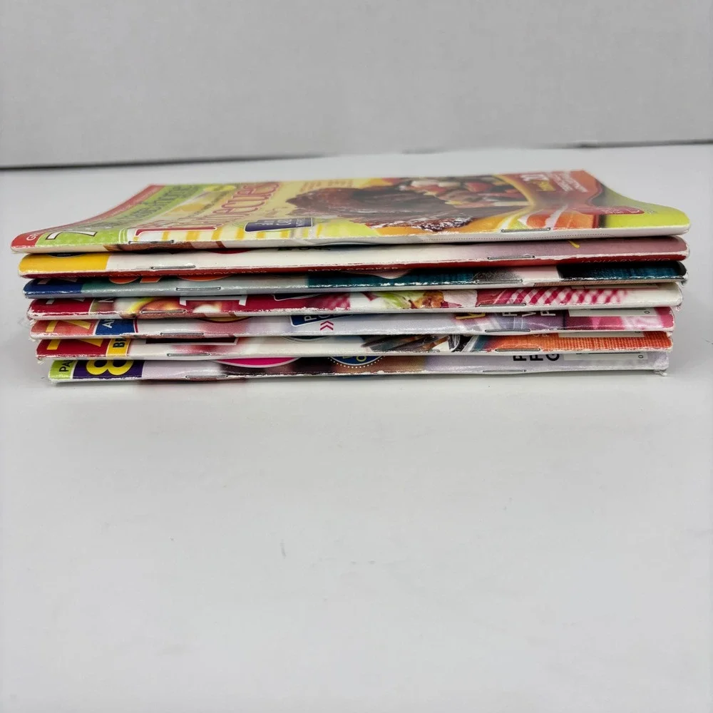 Taste of Home Pillsbury Recipe Card Books Lot of 7 Cookbooks 2010 Baking Cooking